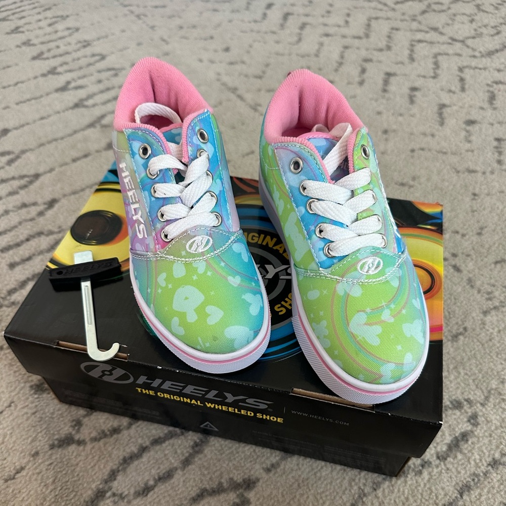 Heelys Kids Sneakers - Vibrant Green and Pink